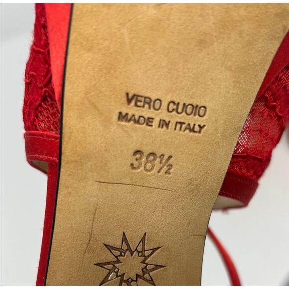 Marchesa Red Lace Satin Party Peep Toe
Heels Pumps Size 38.5 - Picture 4 of 11